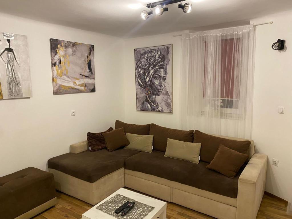 Lana Apartman Belgrad Exterior foto