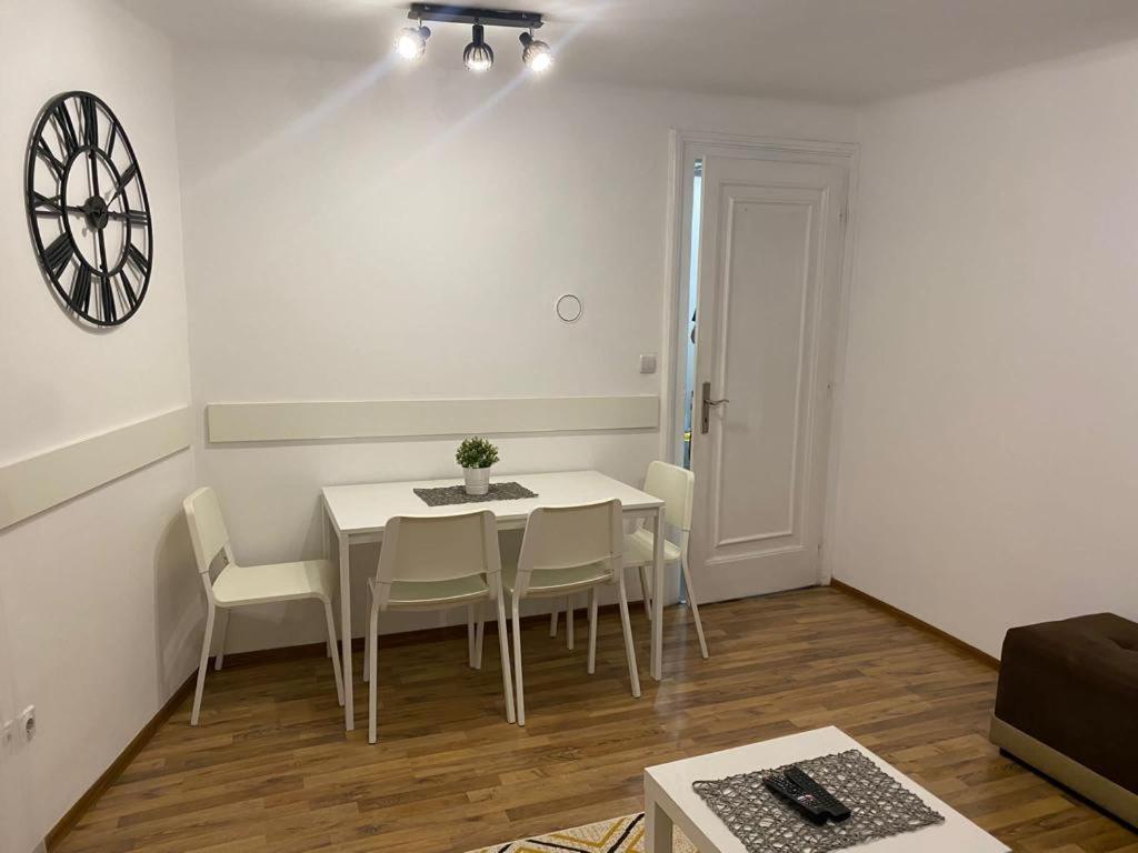 Lana Apartman Belgrad Exterior foto